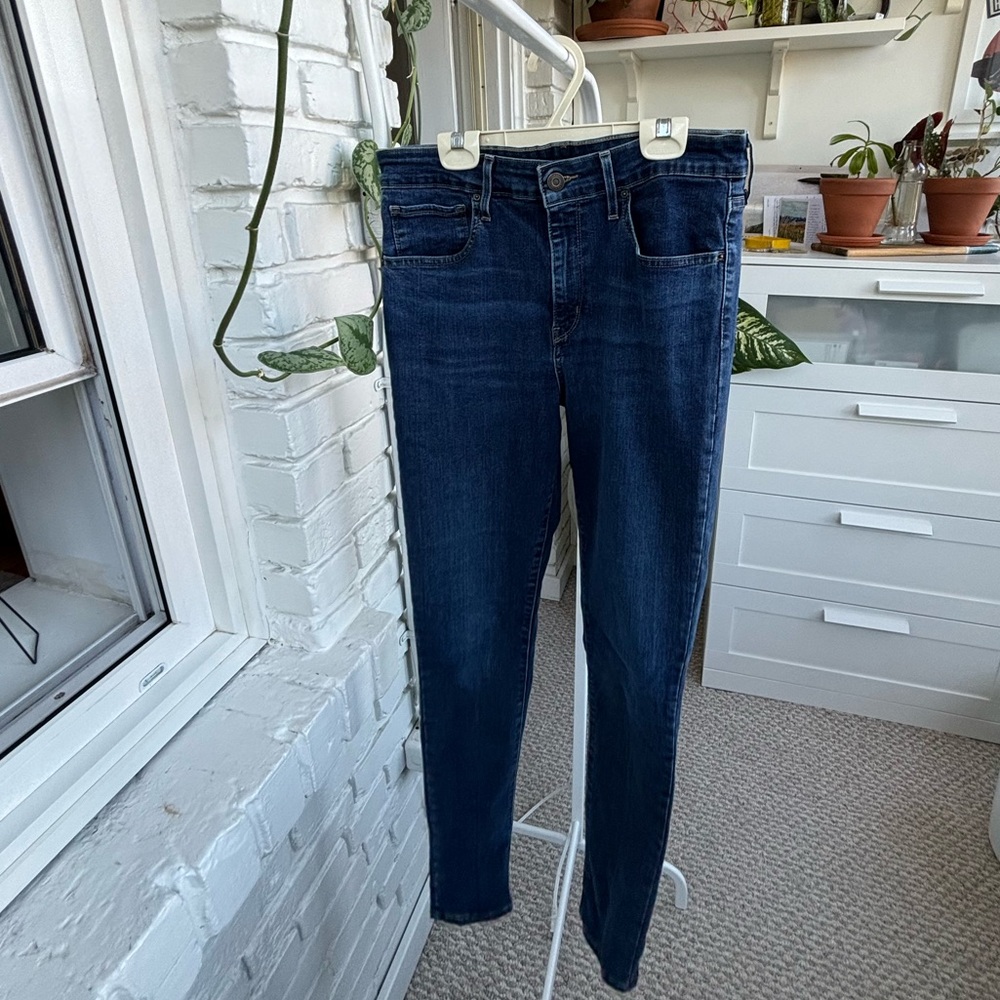 Levi’s high-rise skinny jeans dark wash